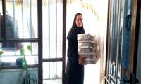 توزیع ۱۵۰جعبه کرم ابریشم رایگان بین مددجویان کمیته امداد امام خمینی ره شهرستان کوهسرخ